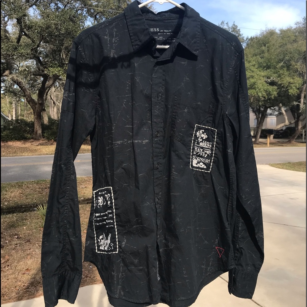 Vintage Guess long sleeve button-up. Size Medium